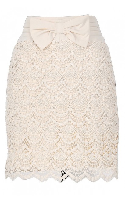 Bow Front Crochet Lace Pencil Skirt in Cream